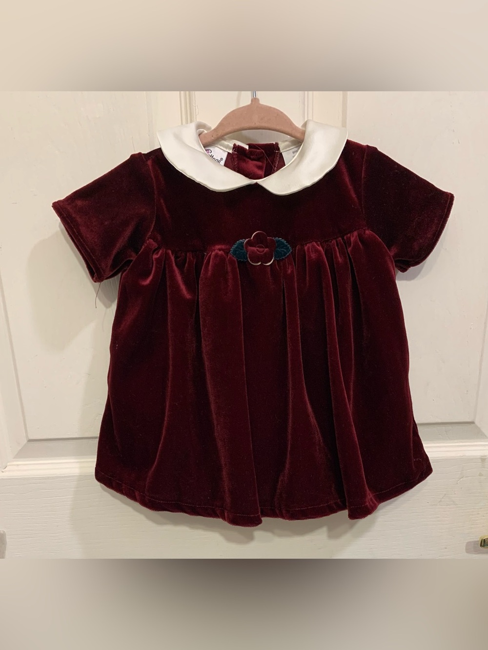 Vintage Rose Cottage Vevet Maroon 6/9m Infant Dress.           3409